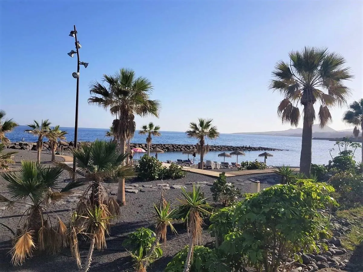 Bright Spacious Apartment, 2 Min Walk From Beach Candelaria Apartment