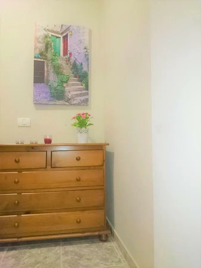 Bright Spacious Apartment, 2 Min Walk From Beach Candelaria Apartment